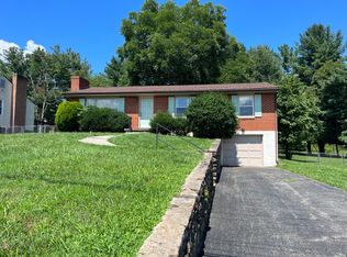 3665 Chaparral Dr, Roanoke, VA 24018