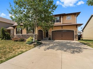 155 NE Gracewood Dr, Waukee, IA 50263
