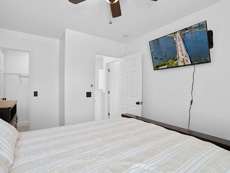 7508 Osuna Rd NE — Photo 6