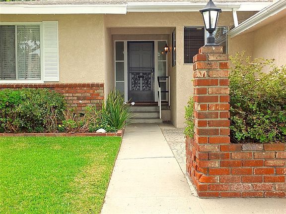 2nd image of 2521 Nipomo Ave