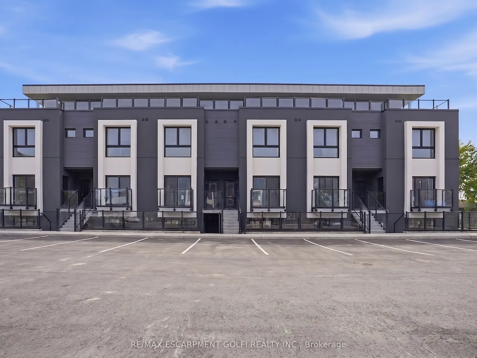 2 bed, $2,050 — Photo 1