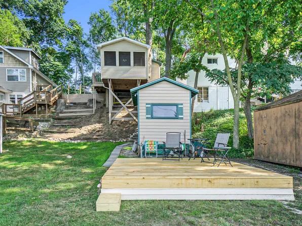 51008 Maple Rd, Marcellus, MI 49067