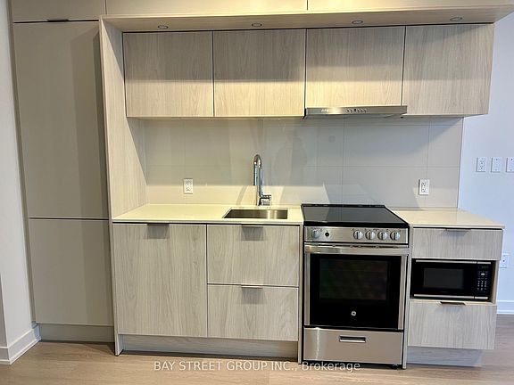 5th image of 448 Burnhamthorpe Rd W #1212