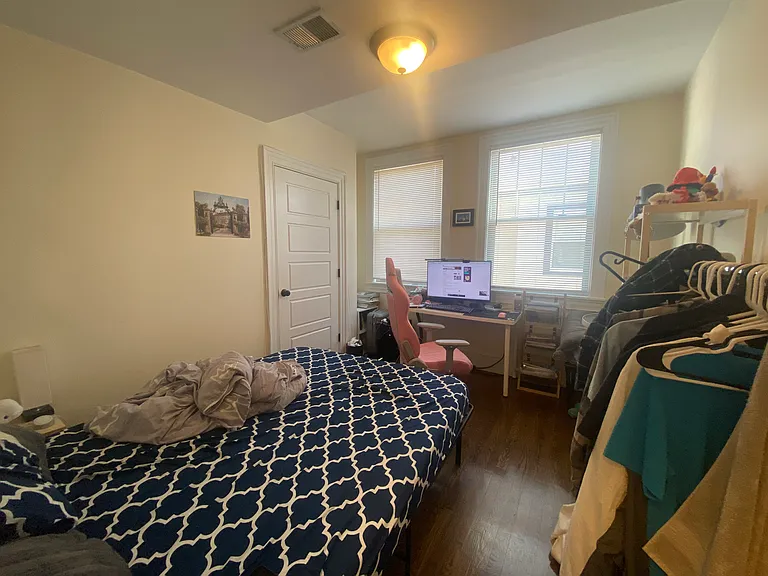 29 Commonwealth Ter #3 — Photo 13