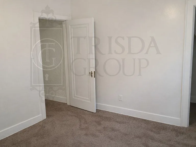 2948-2950 Mattern Ave — Photo 24