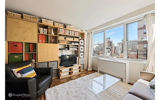 Sold by Douglas Elliman | media 19