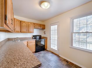 14 Monhegan Ct #27F, Nottingham, MD 21236