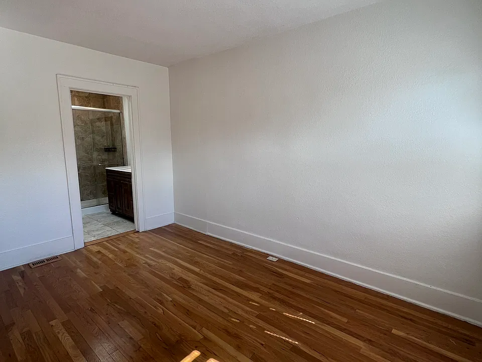 3328 W 32nd Ave