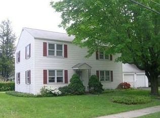 2 Henry St, Bethel, CT 06801