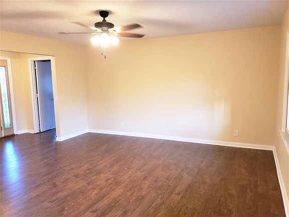 4th image of 6404 Shawn Dr