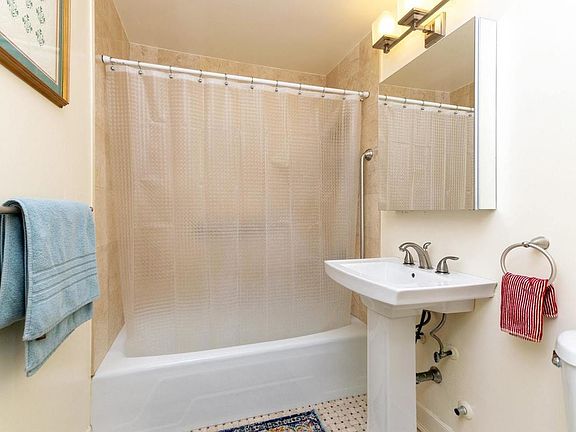 5th image of 3333 Henry Hudson Pkwy APT 18F