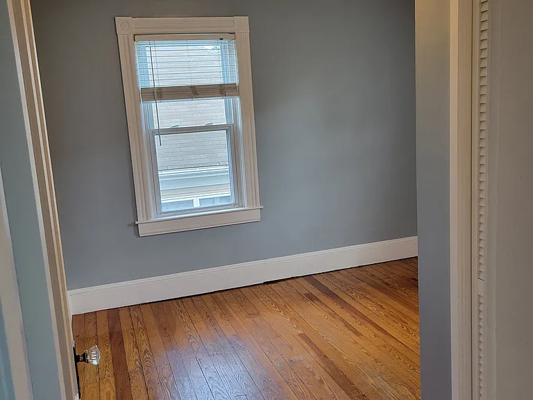 138 Bay View Ave #3 — Photo 6
