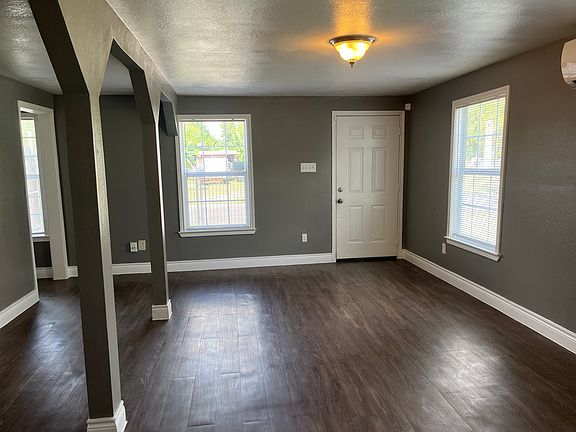 Living Room (facing front door)