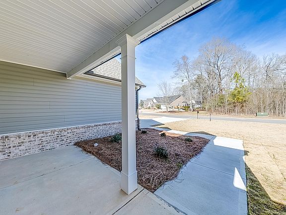 3rd image of 124 Harmony Farms Dr