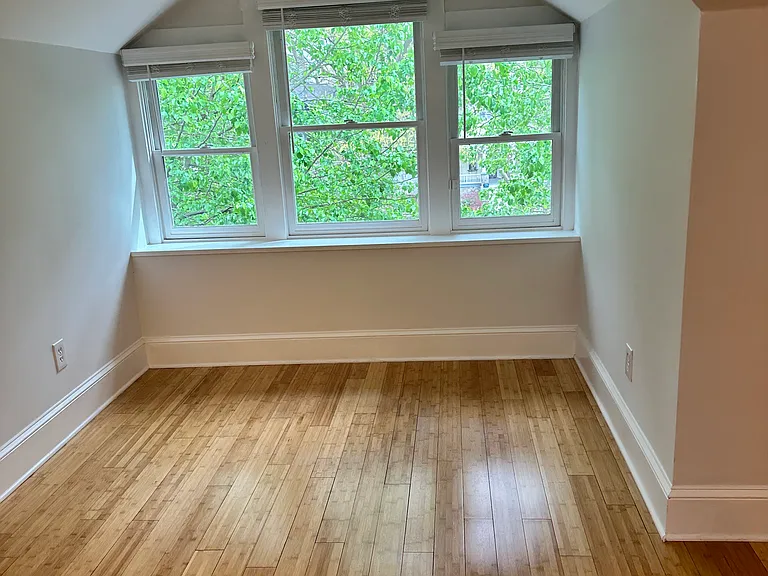 744 Saint Charles Ave NE #C — Photo 64