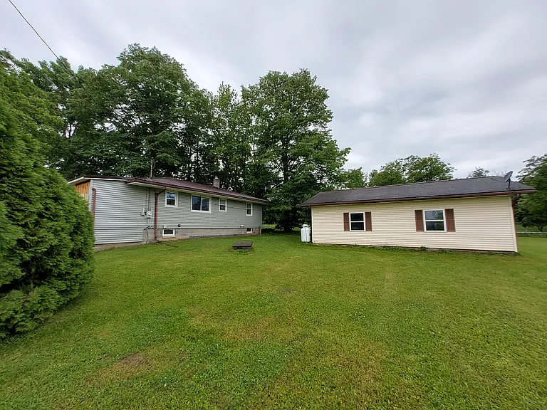 8669 Powell Rd — Photo 7