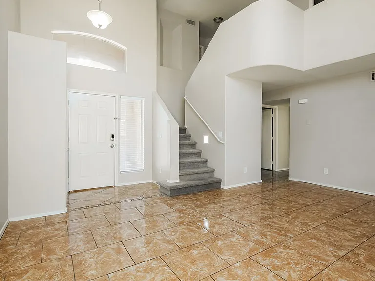 4124 E Anderson Dr — Photo 5