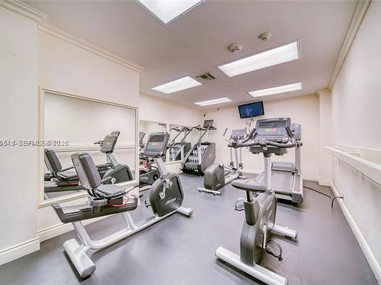1121 Crandon Blvd #F304 — Photo 9