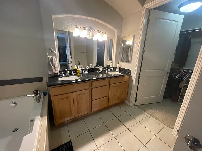 1776 Race St #203 — Photo 10