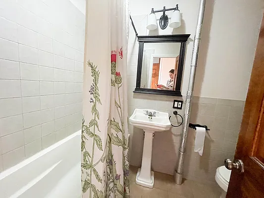 Rented by Ulas Real Estates Inc | media 14