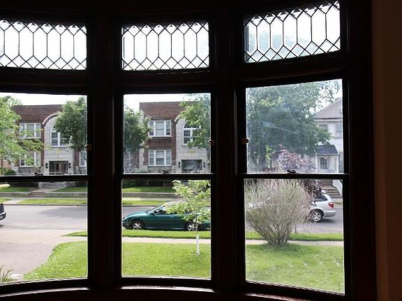 5th image of 2703 Blaisdell Ave