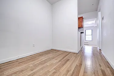 Rented by Urbane Brokerage