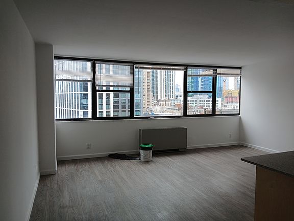 Eastern view to the New York and Hudson River