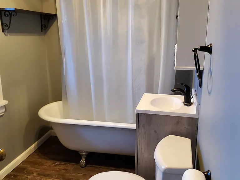 3558 Jones St — Photo 9