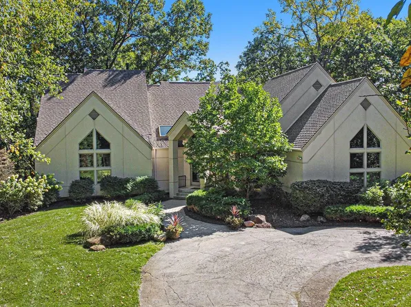5145 Old Mill Rd, Rochester, MI 48306
