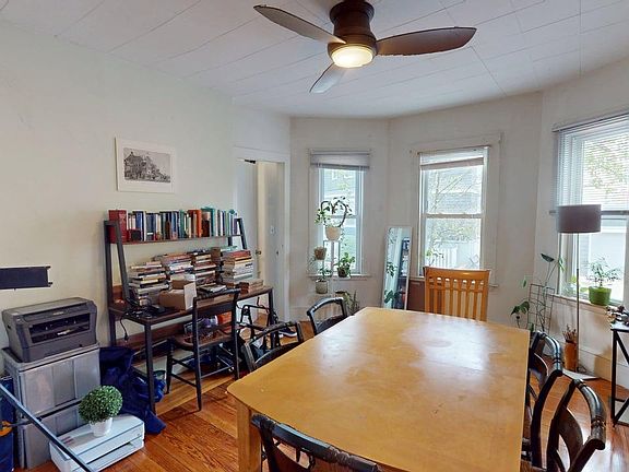 4th image of 34 Holyoke Rd #1