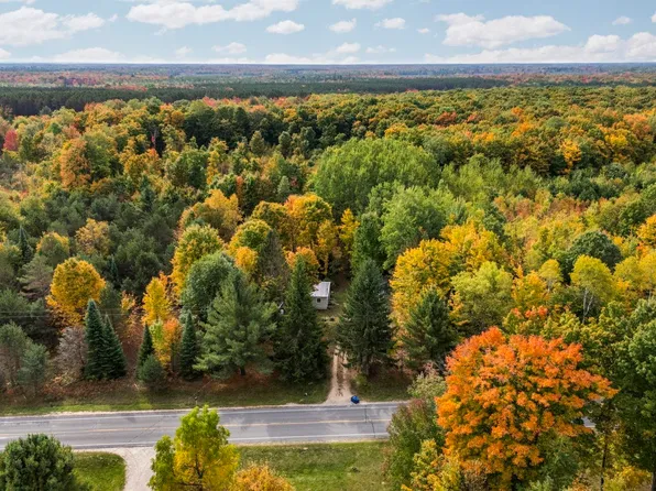 2190 E 34th Rd, Cadillac, MI 49601