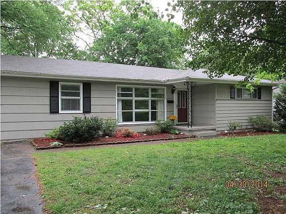 2nd image of 3722 Premium Dr