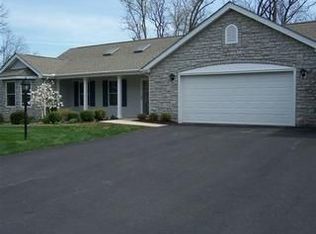 629 N Vineyard Cir, Pt Clinton, OH
