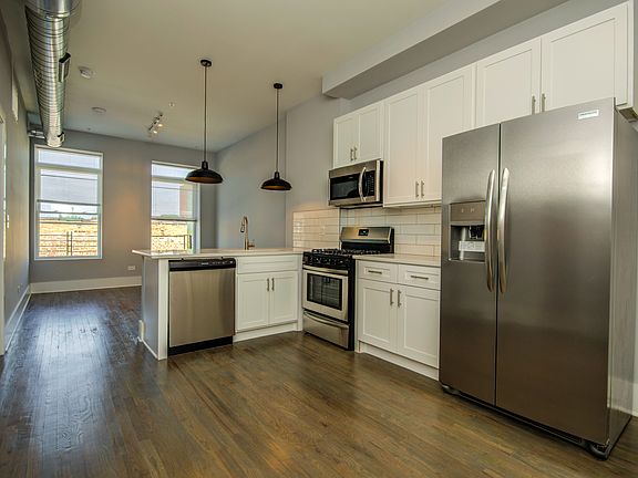 2nd image of 2007 S Allport St #3R