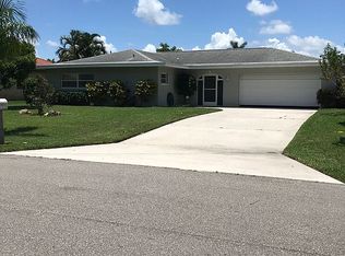 1819 SE 37th St, Cape Coral, FL 33904