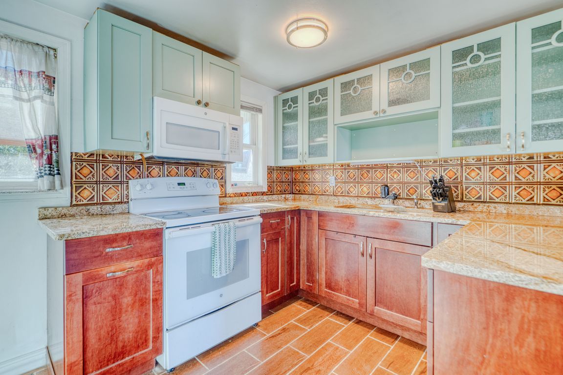 next background image