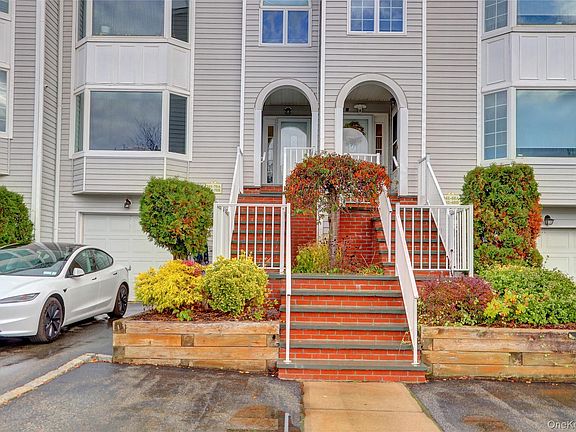 2nd image of 241-70 Oak Park Drive #84B
