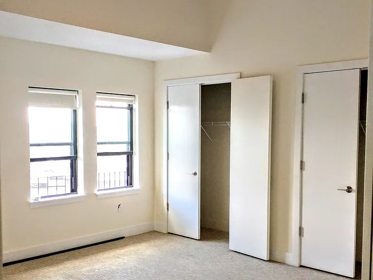 1124 Boylston St — Photo 11