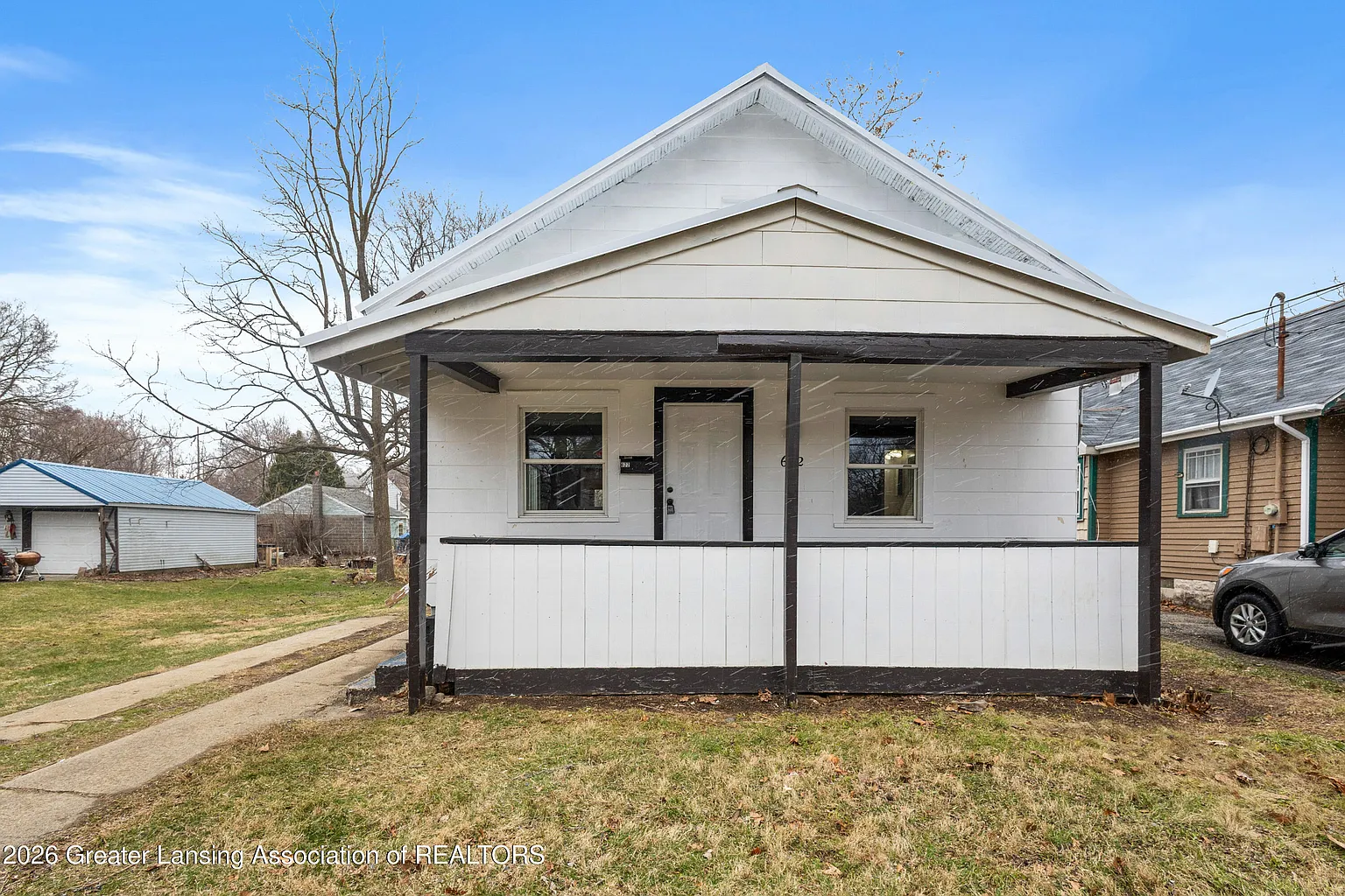622 S Foster Ave photo 1