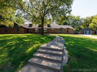 300 S 5th St, Eufaula, OK 74432