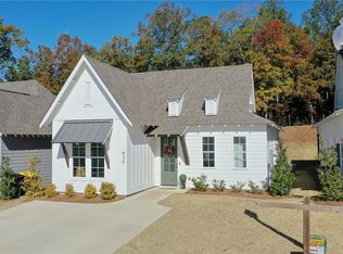 830 Village Dr, Opelika, AL 36801