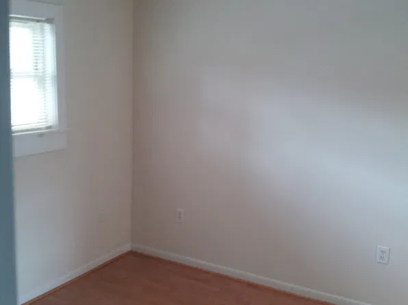 40 Bee St APT 117, Charleston, SC 29403