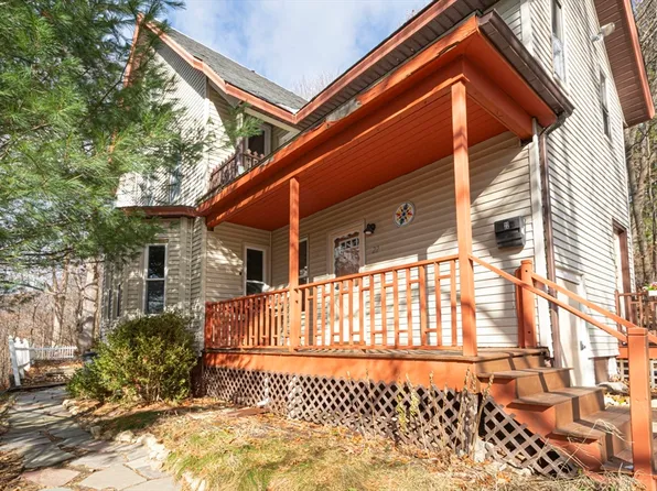 22-24 Highland St, Gardner, MA 01440