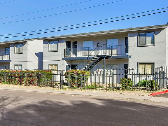 2nd image of 2602 W Glenrosa Ave