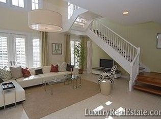 600 5th Ave S APT 212, Naples, FL 34102