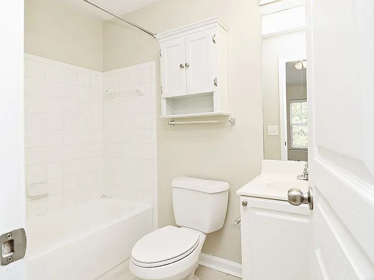 1850 Candlewood Ct #206 — Photo 12