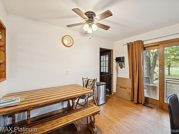 5th image of 10209 Sargent Rd