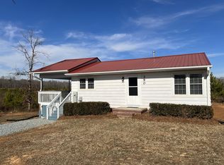 390 Vickie Lee Dr, Lexington, NC 27295