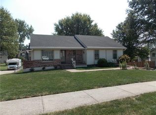 1615 High Dr, Liberty, MO 64068