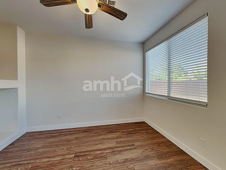 7632 Butler Mesa St — Photo 5